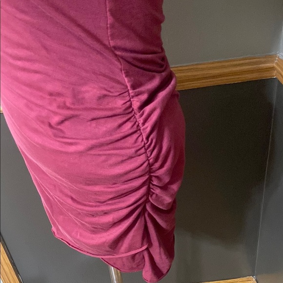 La Miel mauve Red Short Sleeve ruched body con mini Dress size medium - Picture 5 of 8